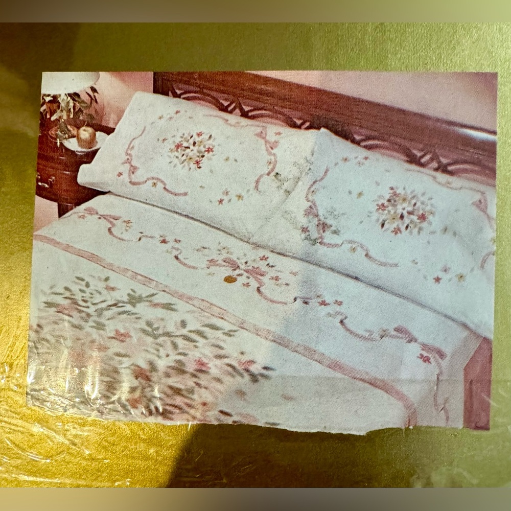 NOS 70’s Vintage Fieldcrest Duracale Printed Combed Percale Set of Pillowcases! - Picture 3 of 3